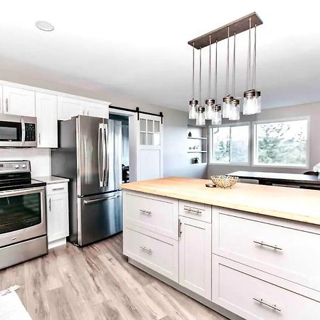 Stunning Home With Amazing Views Near The City 빅토리아 외부 사진